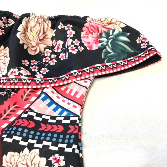 Off Shoulder Bodycon Dress - Picture 5 of 7